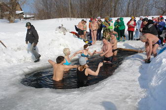 Закрытие сезона 2012/2013 года: моржовый парад-алле!